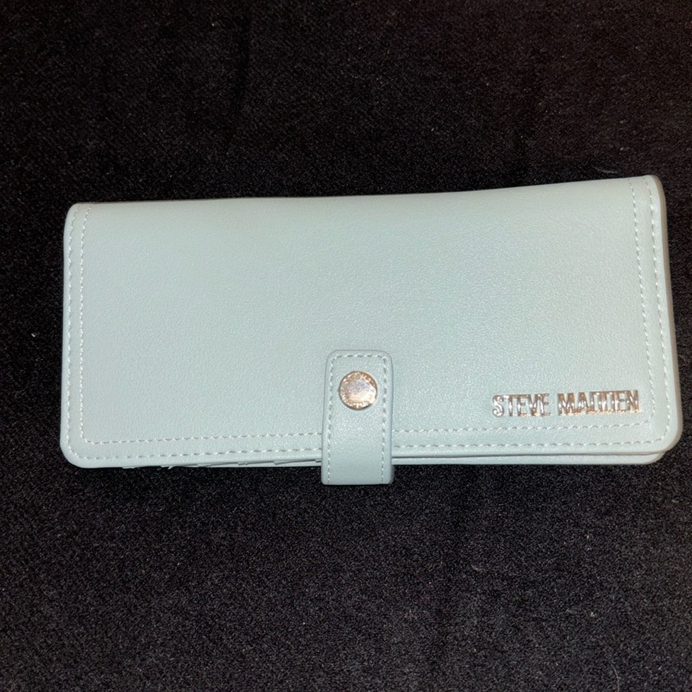 Steve Madden wallet